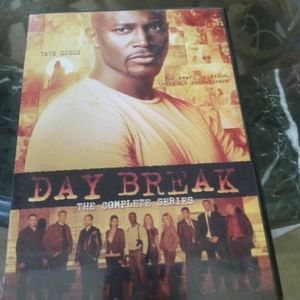 𝅺PREOWNED used daybreak complete series